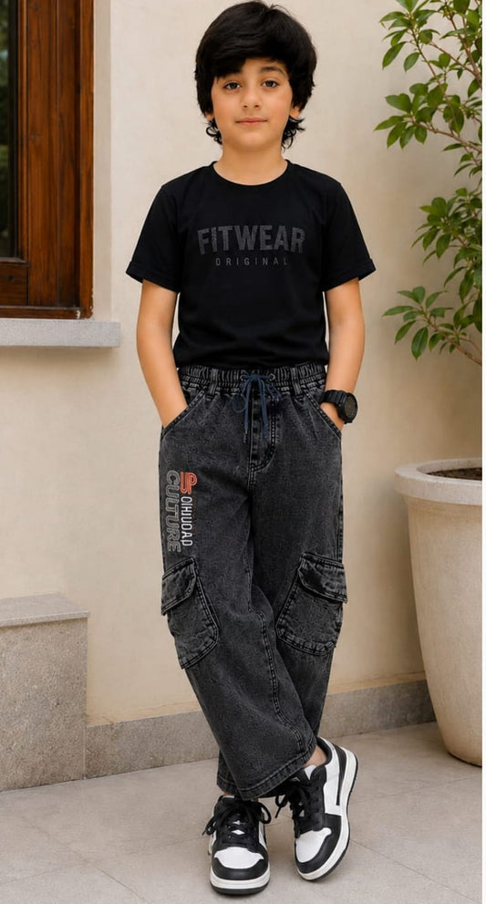 black baggy jeans